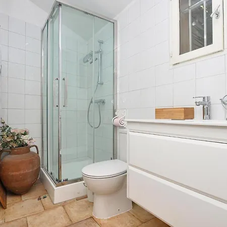 Cozy In With Kitchen Mouans-Sartoux